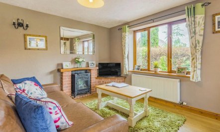 3 Bed in Worcester 3