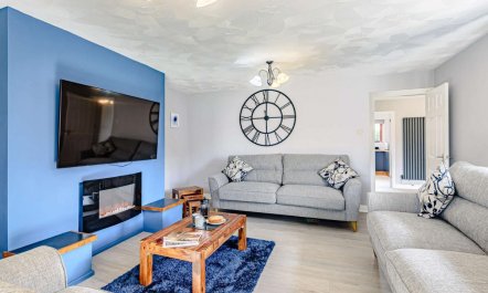 4 Bed in Gellilydan 0