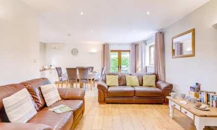 3 Bed in Wareham 3