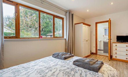 3 Bed in Wareham 8