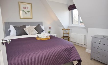 2 Bed in Nr Richmond 5