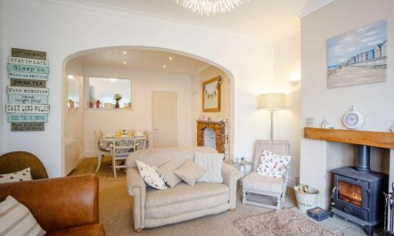 3 Bed in Low Newton By The Sea 3