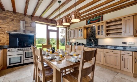 5 Bed in Richmond 9