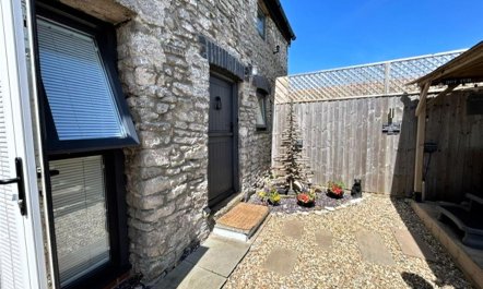 2 Bed in Bridgend 4