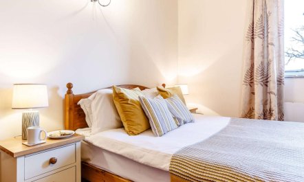 2 Bed in Launceston 1