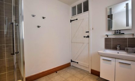 3 Bed in Port Talbot 9