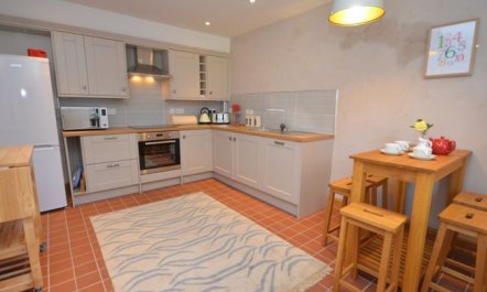 3 Bed in Port Talbot 7