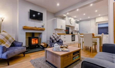 2 Bed in Keswick 1