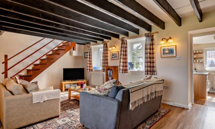 2 Bed in Mundeseley 5