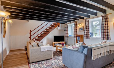 2 Bed in Mundeseley 8