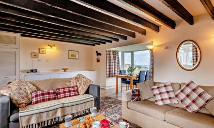 2 Bed in Mundeseley 6