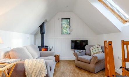 2 Bed in Ashton -under- Hill 4
