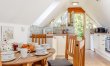 2 Bed in Ashton -under- Hill 2