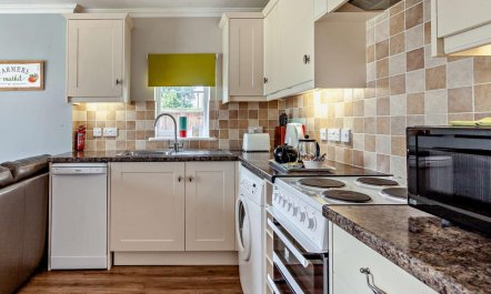 2 Bed in Highbridge 2