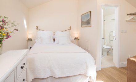 1 Bed in Riding Mill 8