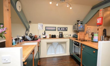 2 Bed in Llwyngwril 3