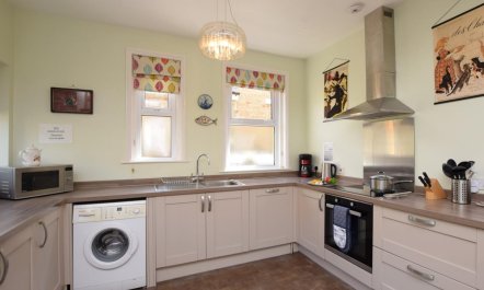 4 Bed in Shanklin 6
