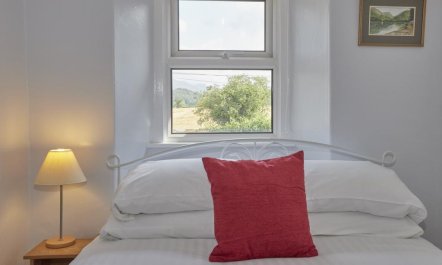 2 Bed in Holmrook 9