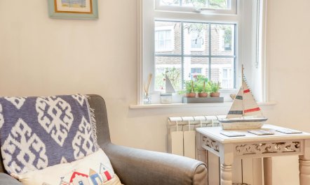 1 Bed in Eastbourne 8