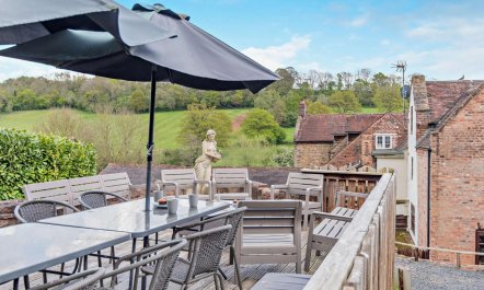 4 Bed in Bridgnorth 1