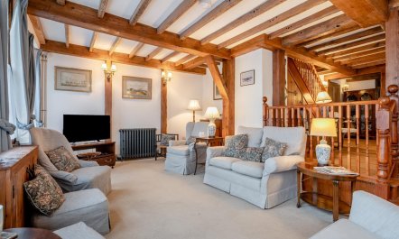 4 Bed in Eastbourne 2