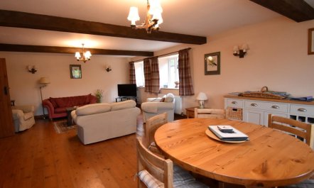 3 Bed in Bridport 3