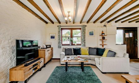 3 Bed in Newton Abbot 2