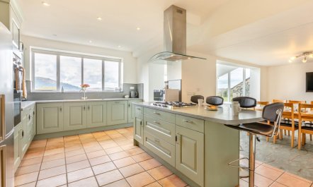 4 Bed in Keswick 1