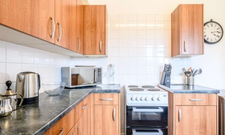 2 Bed in Holt 6
