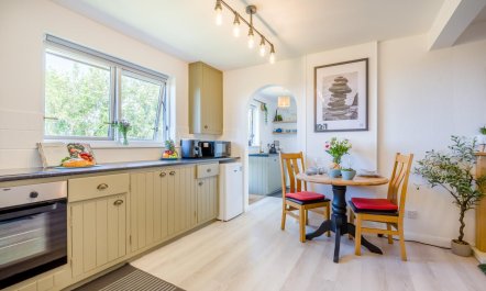 1 Bed in Nr Bude 2