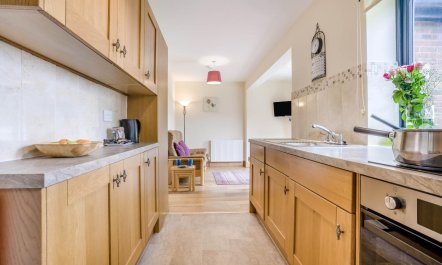2 Bed in Weymouth 9