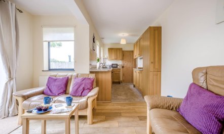 2 Bed in Weymouth 6