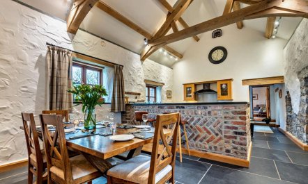 3 Bed in St Florence 2