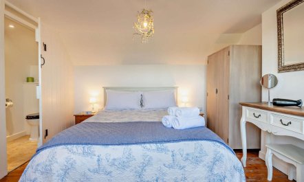 4 Bed in Swanage 9