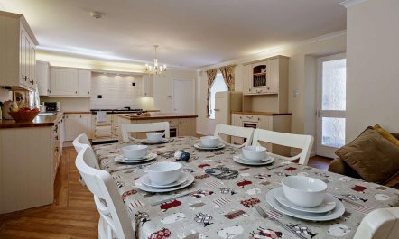 3 Bed in Biggar 1