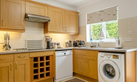 2 Bed in Freshwater 9