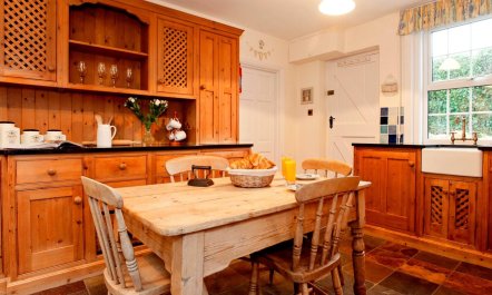3 Bed in Lymington 2