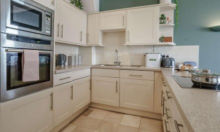 3 Bed in Tenby 9