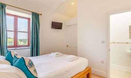 3 Bed in Penzance 8