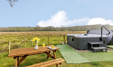 2 Bed in Holsworthy 2