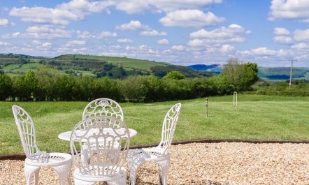 4 Bed in Llandinam 8