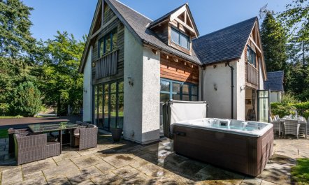 5 Bed in Blairgowrie 1