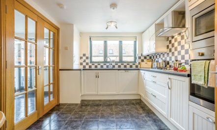 3 Bed in Bridport 5