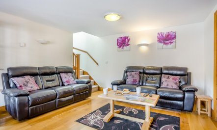 3 Bed in Bridport