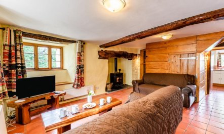 2 Bed in Ilfracombe 1