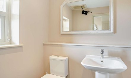 1 Bed in Haverfordwest 9