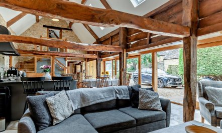 2 Bed in Broadway 6