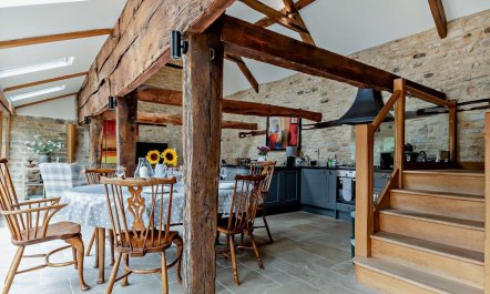 2 Bed in Broadway 2
