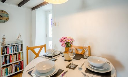 2 Bed in Pwllheli 2