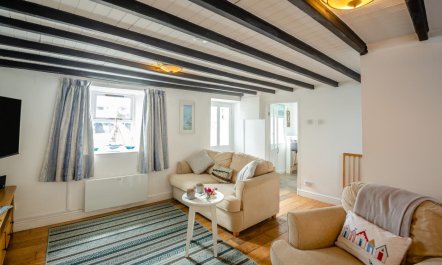 2 Bed in Pwllheli 7